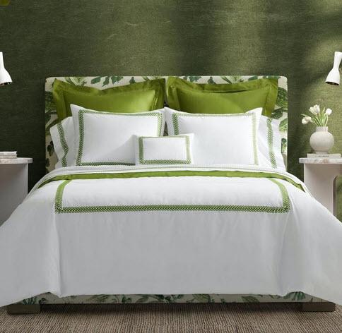 Matouk Astor Braid Sheeting and Petra Matelasse Collection Matouk Astor Braid Sheeting and Petra Matelasse Collection Home & Garden > Linens & Bedding > Bedding
